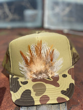 Load image into Gallery viewer, Feather Trucker hat