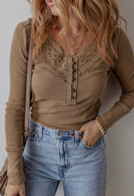 Load image into Gallery viewer, Ribbed knit long sleeve