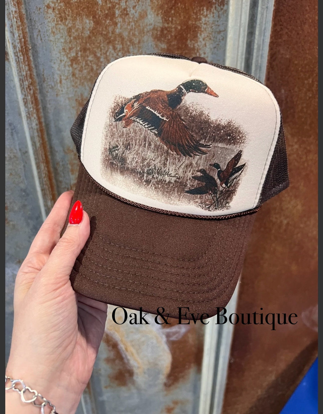 Retro duck trucker cap