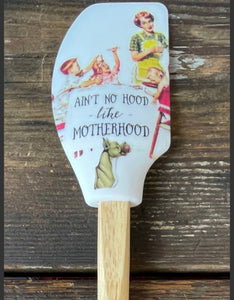 No hood like motherhood silicone spatula