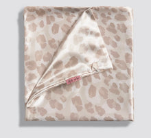 Load image into Gallery viewer, Satin King Pillowcase-Leopard